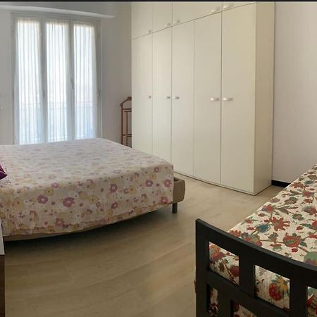 Vista Mare Con Ogni Comfort Varazze Luaran gambar