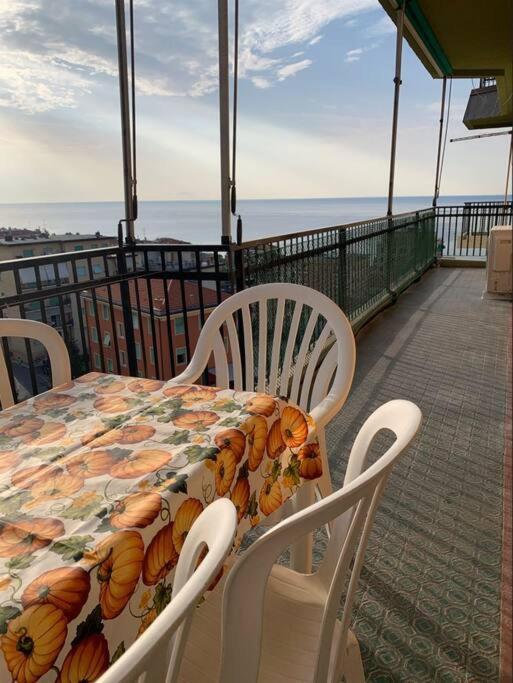 Vista Mare Con Ogni Comfort Varazze Luaran gambar